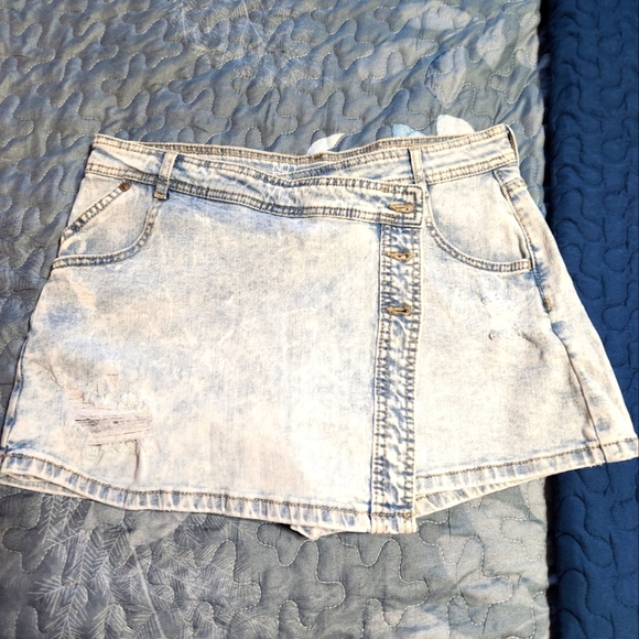 Juniors n/b jean skort - Picture 1 of 9
